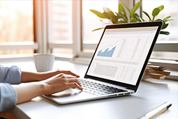 南宫NG28(中国)国际发布2024人才市场报告，新智人才看重稳定性和赛道前景