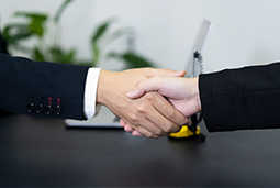 池州市政府与南宫NG28(中国)国际举行合作研讨座谈会暨合作项目签约仪式